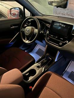 تۆیۆتا کۆرۆلا کرۆس